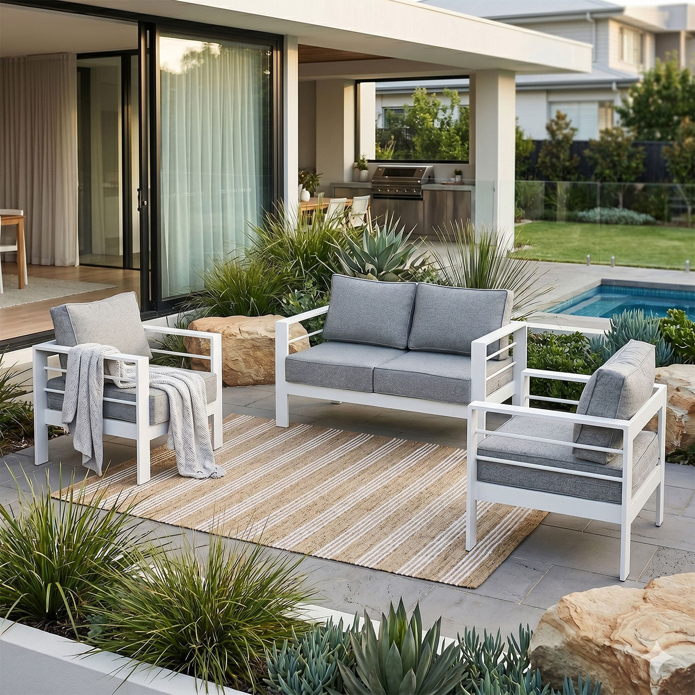 Paris 4 Seater White Aluminium Sofa Lounge - Textured Grey Cushions