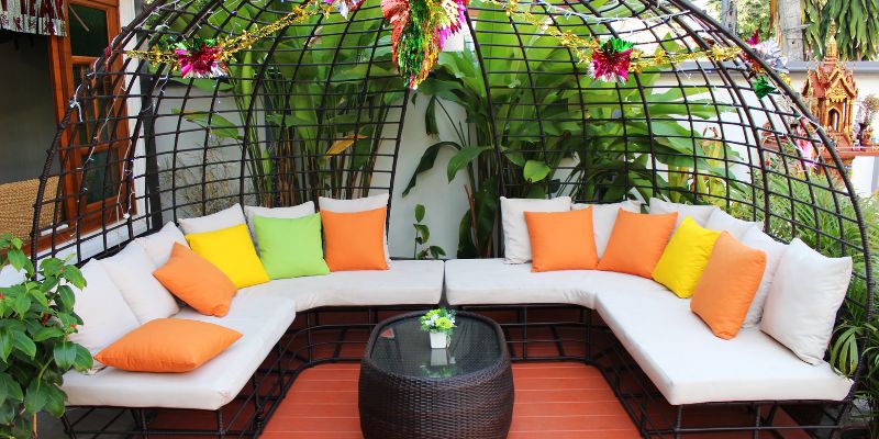 Refresh Your Outdoor Space with Aluminium Furniture This Spring