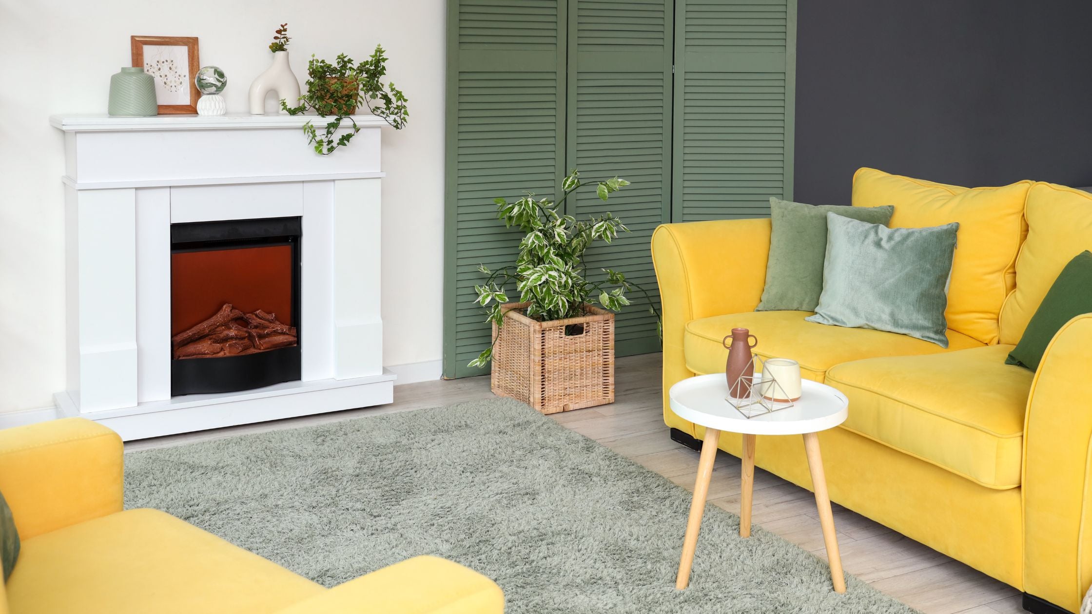 Weighing Your Warmth: Electric Fireplace or Heat Pump?