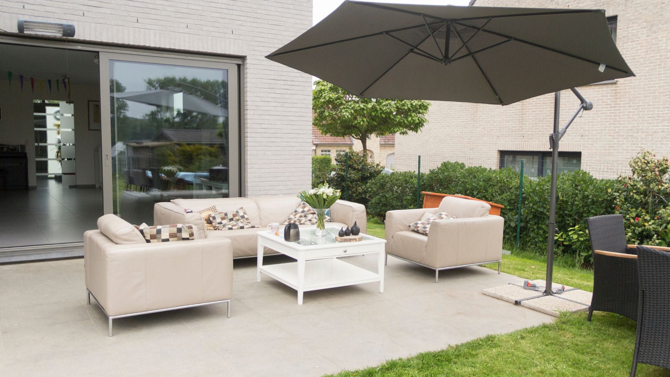 Creating the Perfect Outdoor Living Room in Australia